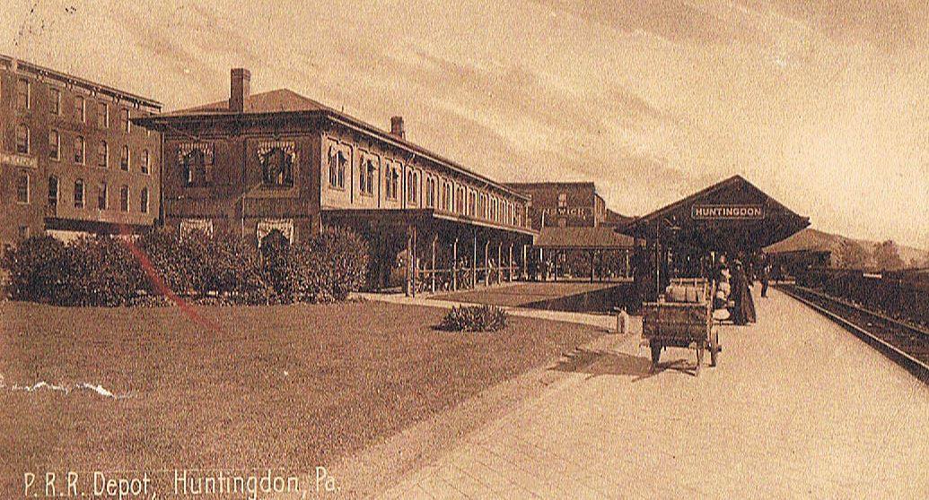 Pennsylvania Railroad Depot in the town of Huntingdon in 1909